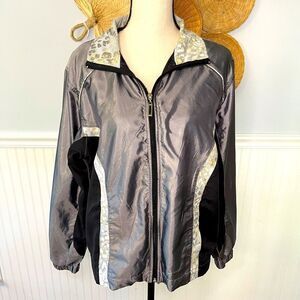 Three hearts silver toned light weight windbreaker style zip up jacket size XL